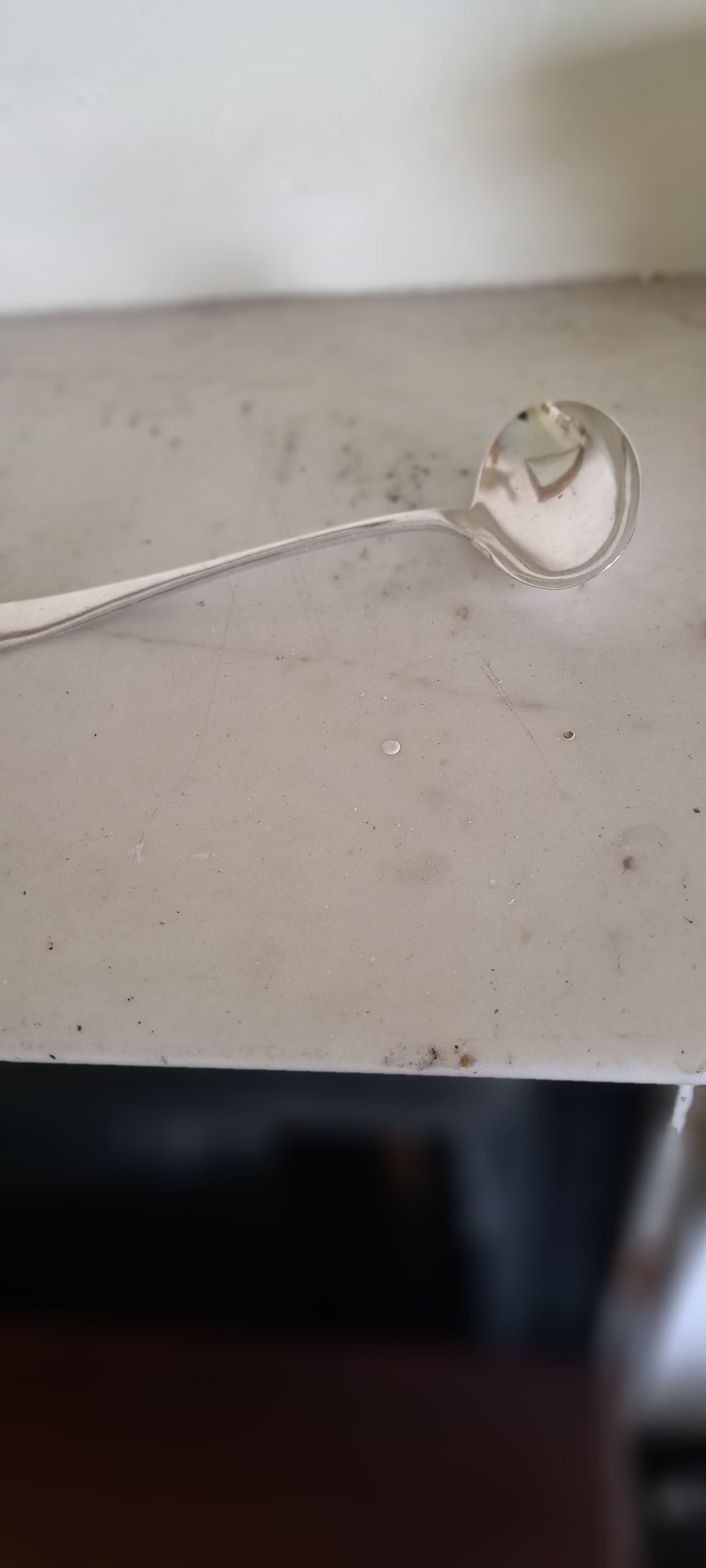 Victorian silver sauce ladle Hanoverian pattern by John Round & Son Ltd, Sheffield 1897