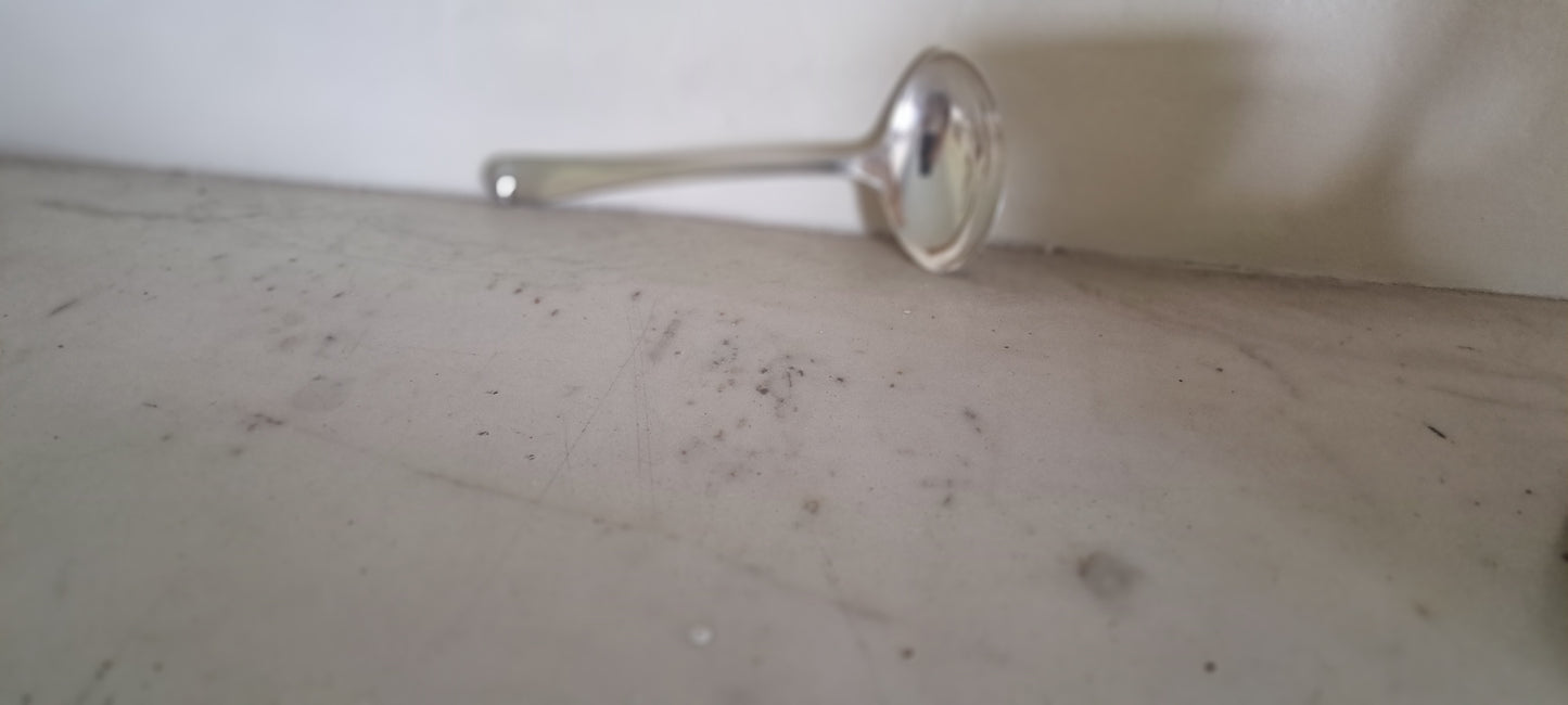 Victorian silver sauce ladle Hanoverian pattern by John Round & Son Ltd, Sheffield 1897