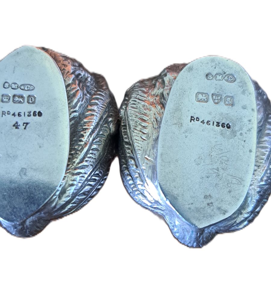 pair of Sampson Mordan silver salt and pepper modelled as chicks RD461360