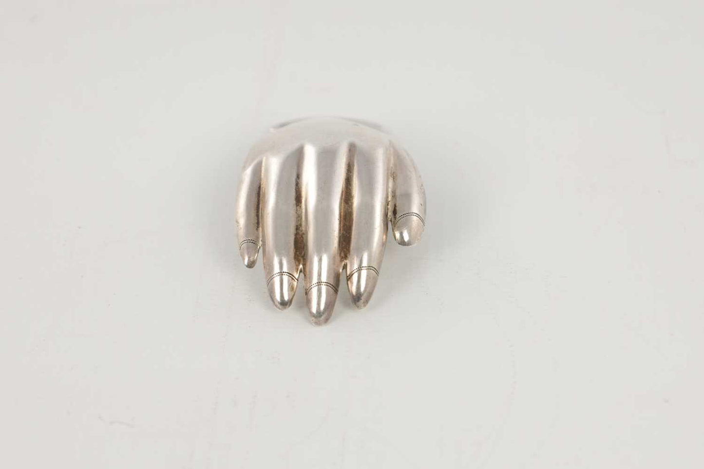 RARE GEORGE III SILVER CADDY SPOON BY JOSIAH SNATT in the form of a hand