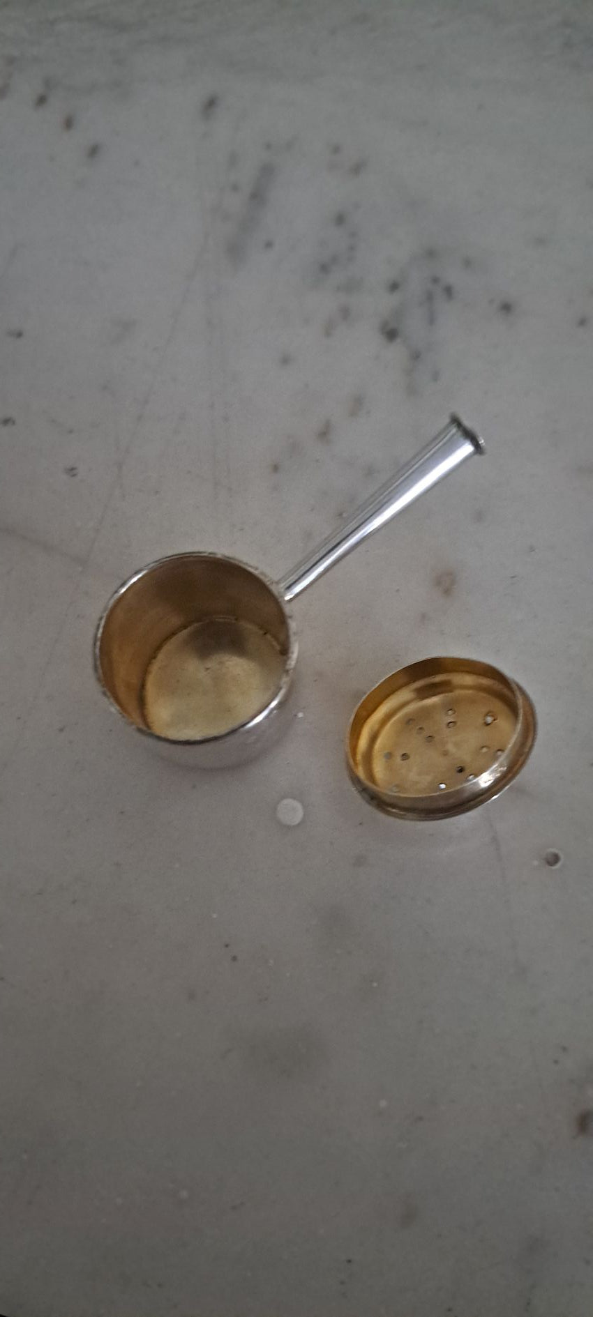 Victorian silver novelty pepper, modelled  as a saucepan