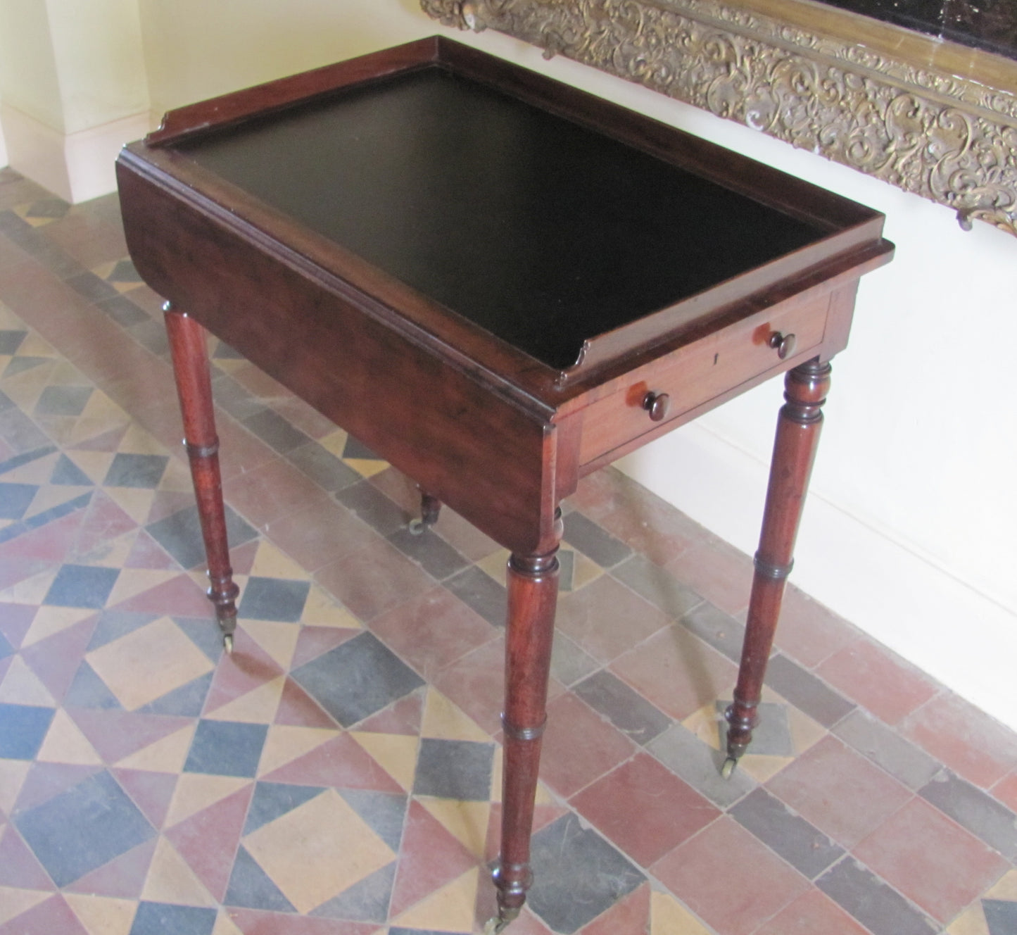 house of peers table