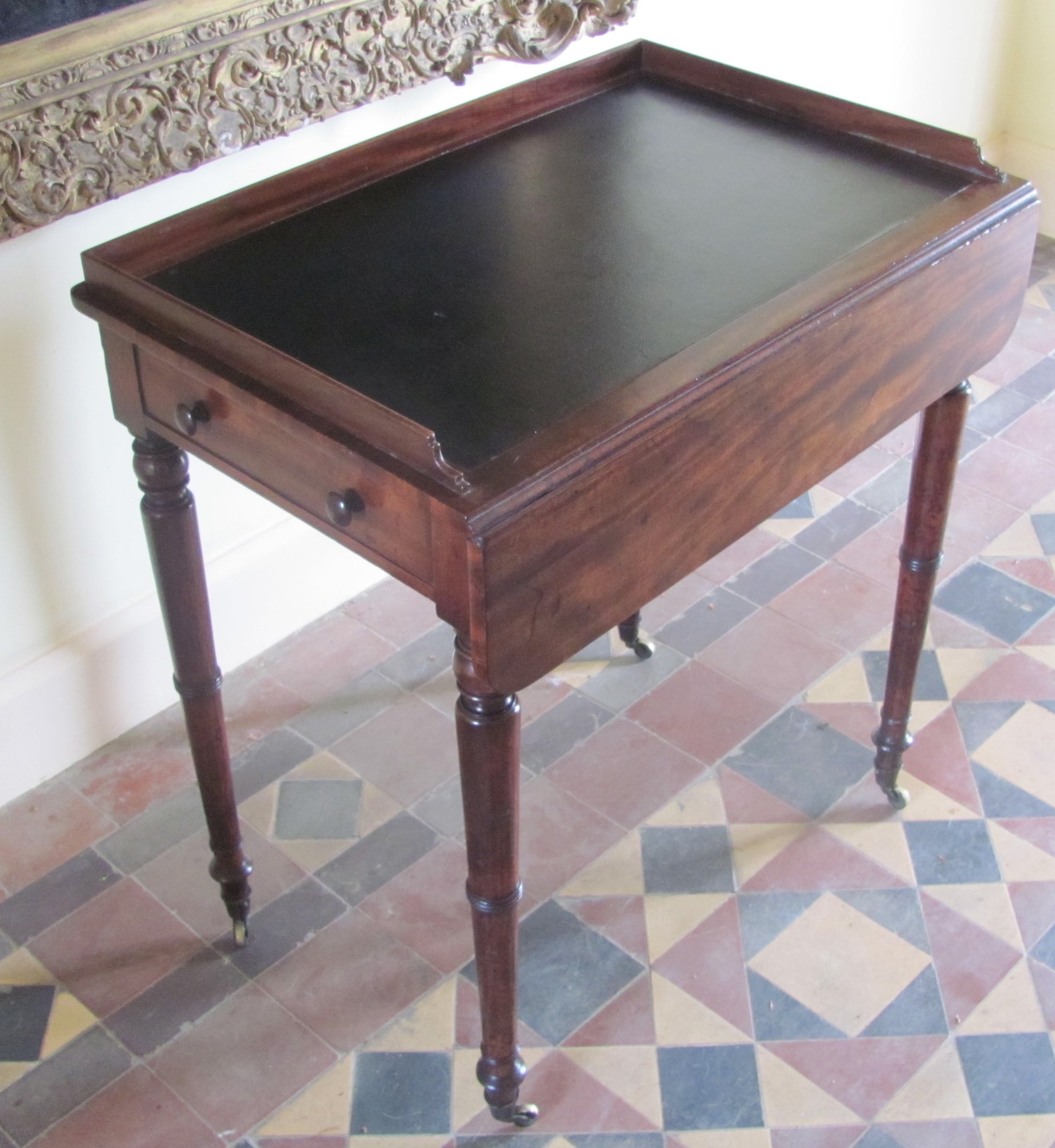 regency table